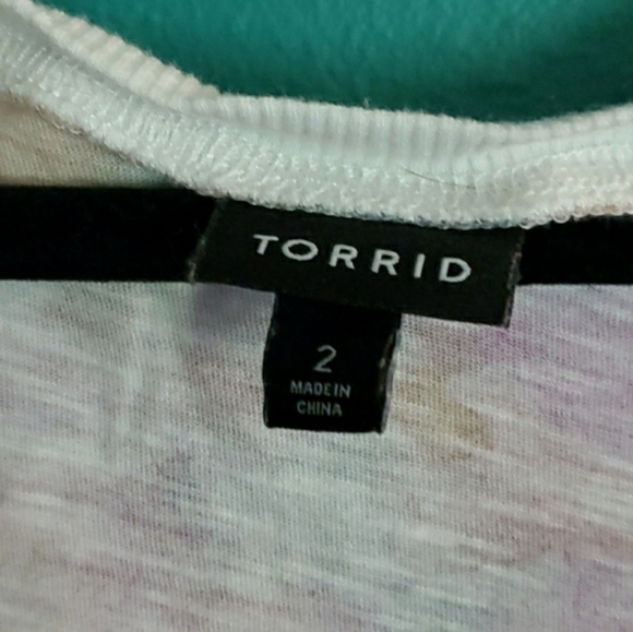 Torrid Tie Dye Short Sleeve Tee Size 2 - Picture 3 of 3